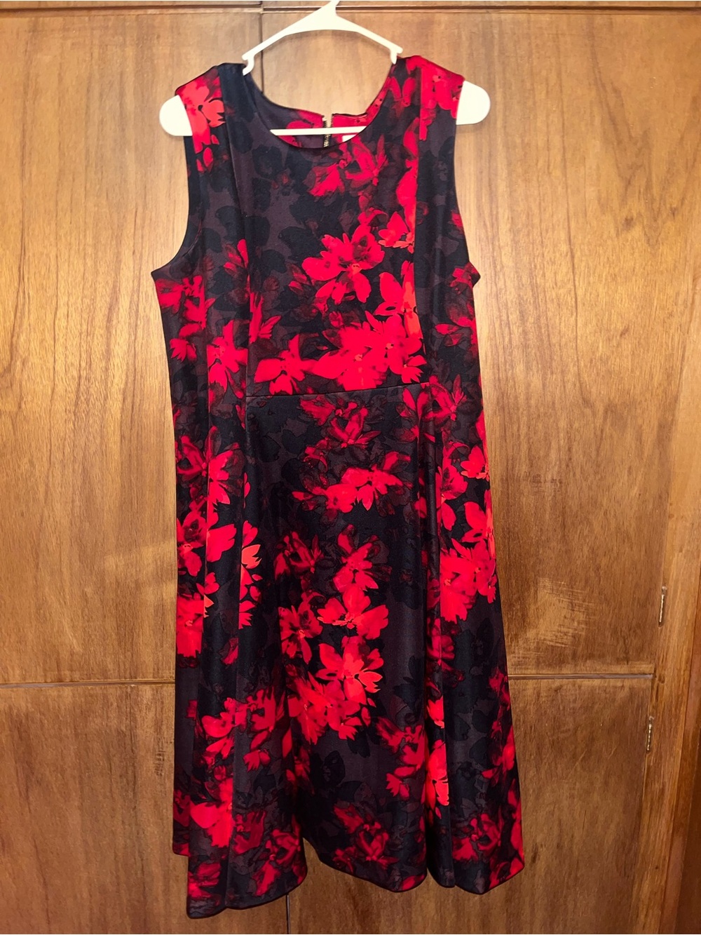 Women’s Calvin Klein Red and Black Floral Dress Size 16